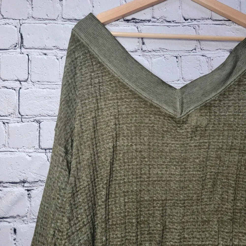 We The Free People South Side Thermal Knit Oversized Off Shoulder Top Green Sz S